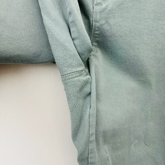 Gloria Vanderbilt Gray Amanda Jeans Women’s 22W Short - Picture 7 of 11